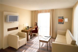 Wohnbereich in der Suite im Neubau